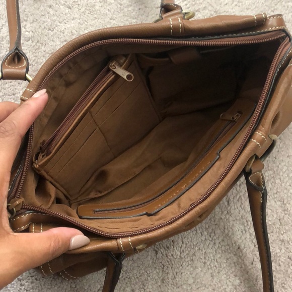 Wilsons Leather | Leather Handbag - Picture 6 of 9